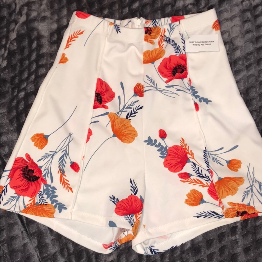 ⭐️NEW WITH TAGS⭐️ High Waisted Shorts